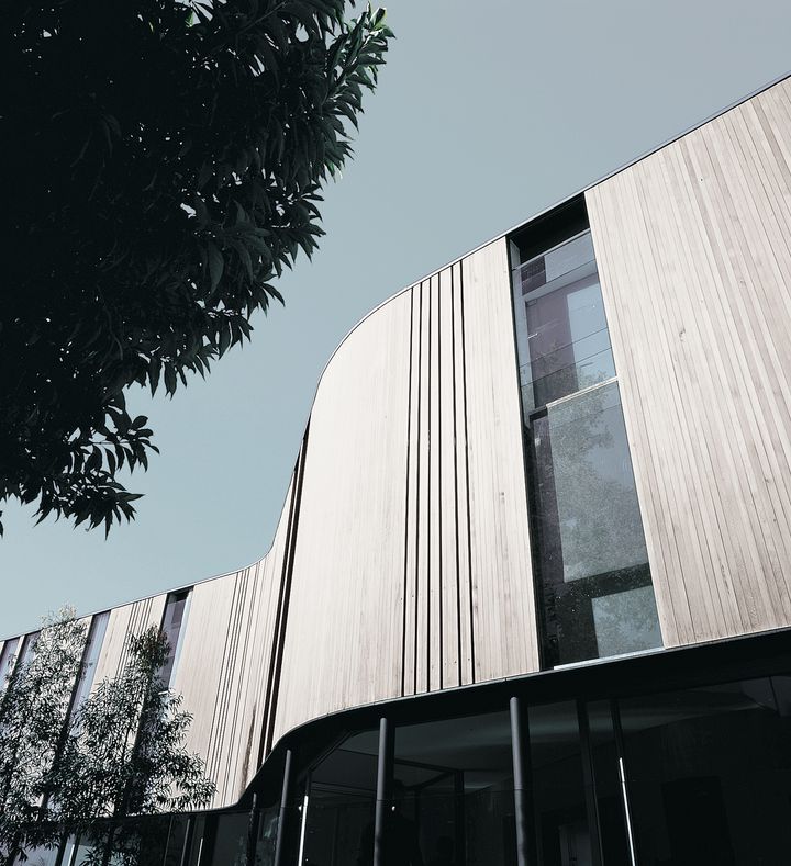 Image credit: Anthony Browell 2004  House Spry